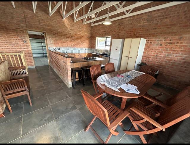 3 BEDROOM HOUSE FOR SALE IN PARADISE BEACH